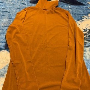 2pc brown turtleneck pant set NWOT - tags says XL but fits more like a medium